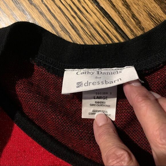 Cathy Daniels red and black plaid with metallic threads with shell attached Lg - Picture 5 of 7